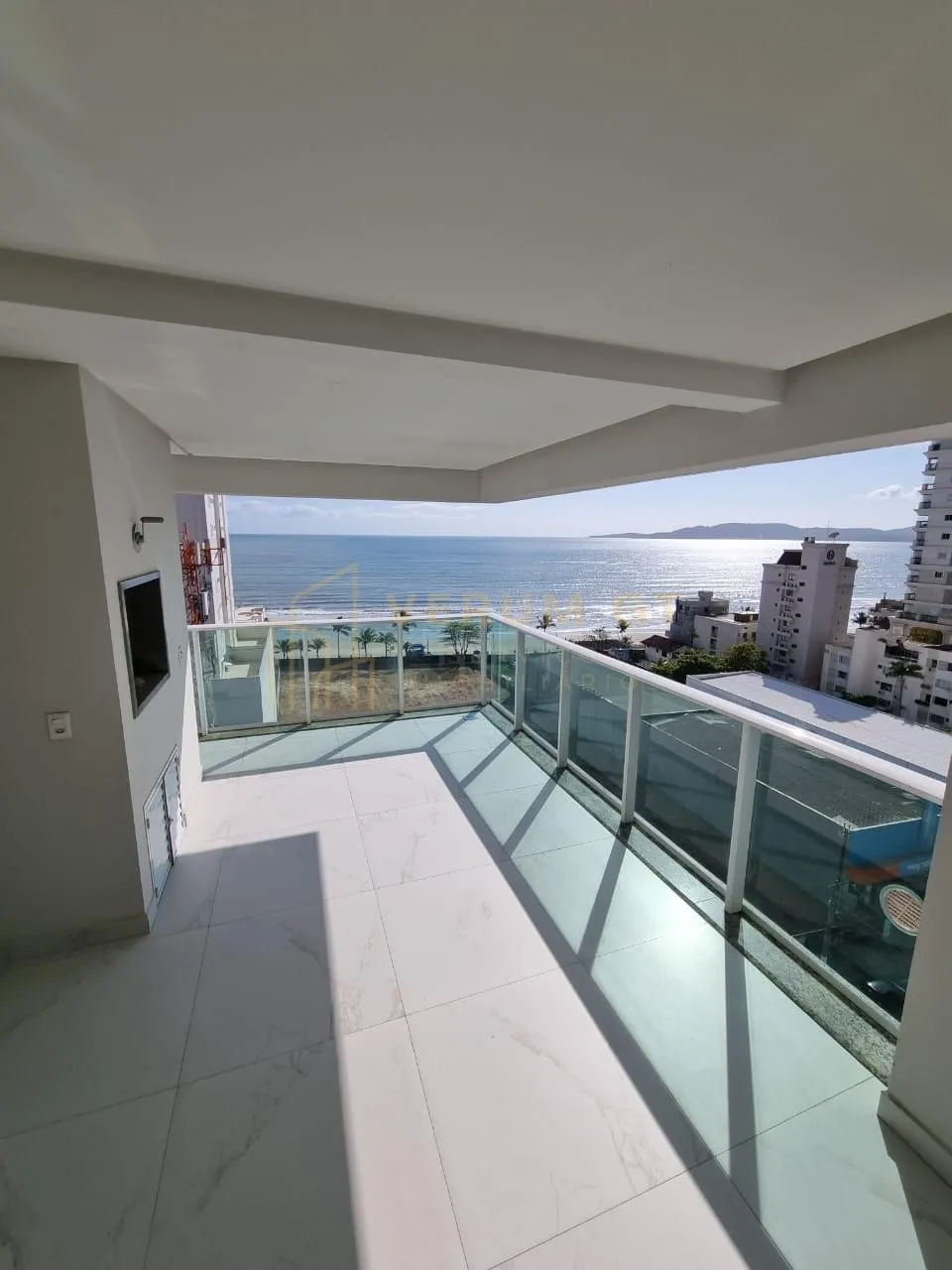 Apartamento com 4 Suites | Alto padrão | Meia Praia