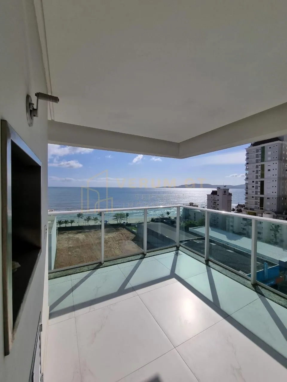 Apartamento com 4 Suites | Alto padrão | Meia Praia