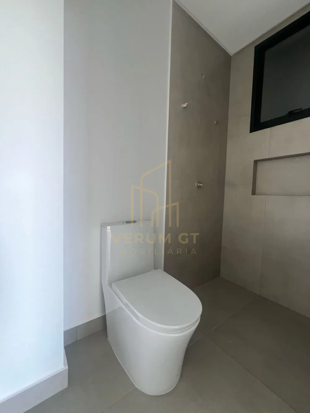 Apartamento Sofisticado | 3 Suítes | Elegância e Espaço