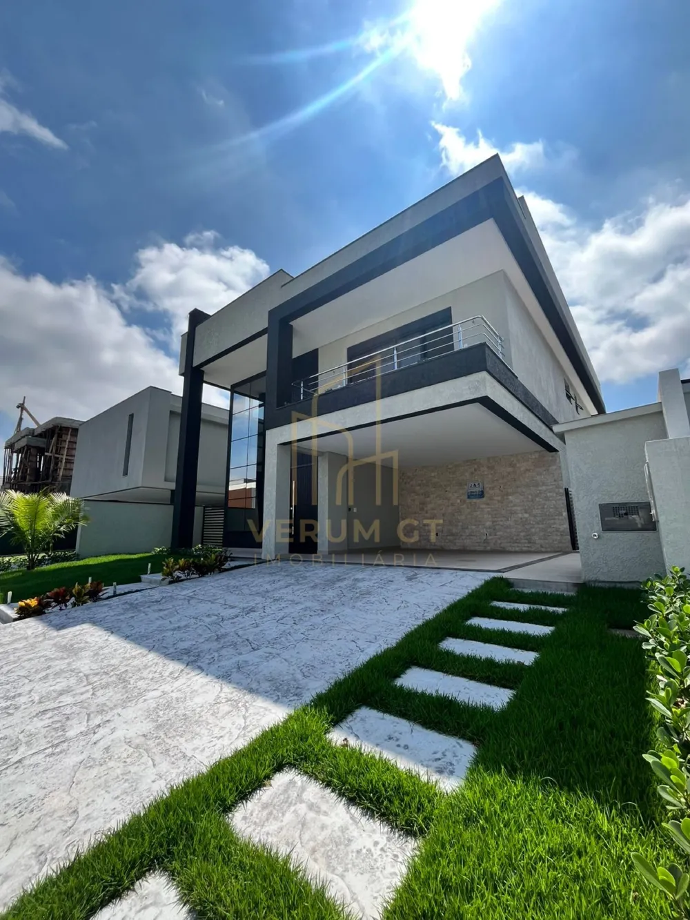 Residência exclusiva em condomínio fechado | 4 quartos | Arquitetura Moderna