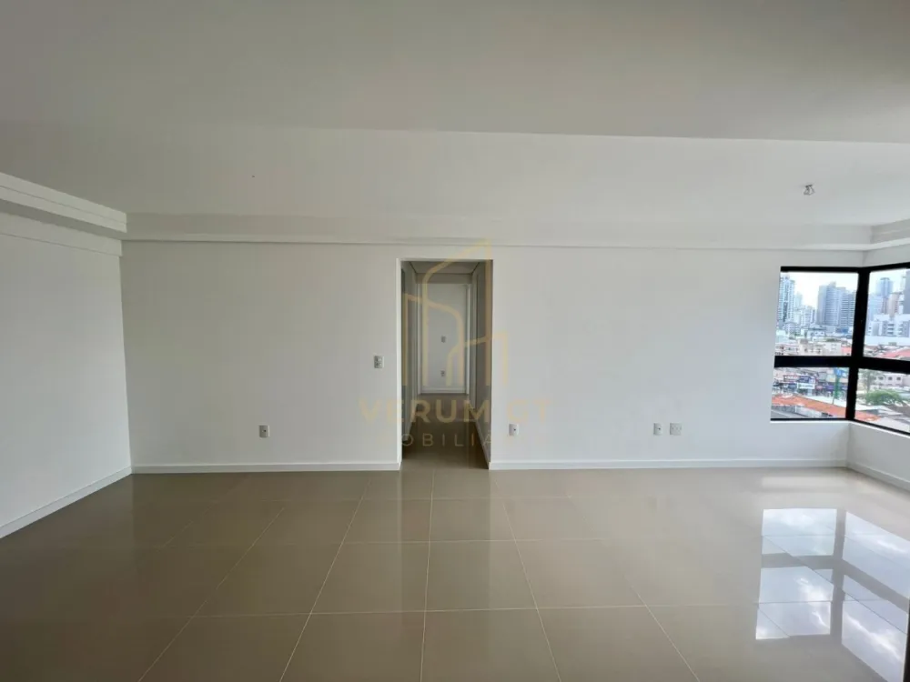 Apartamento Impecável | 3 Suítes | Localização Estratégica